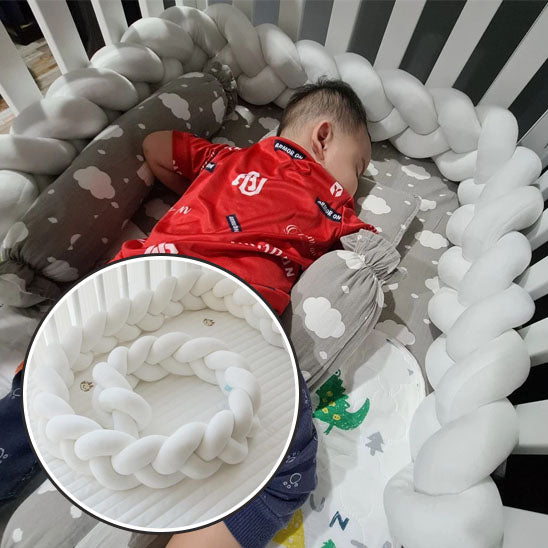 bebe dort bien-tresse de lit